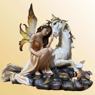 statuette fée licorne
