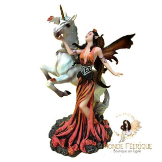 statuette fée avec licorne