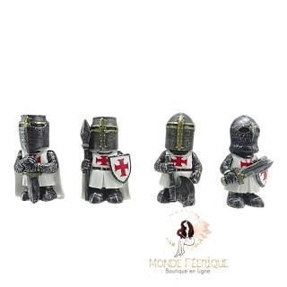 4 Figurines Chevaliers Templiers